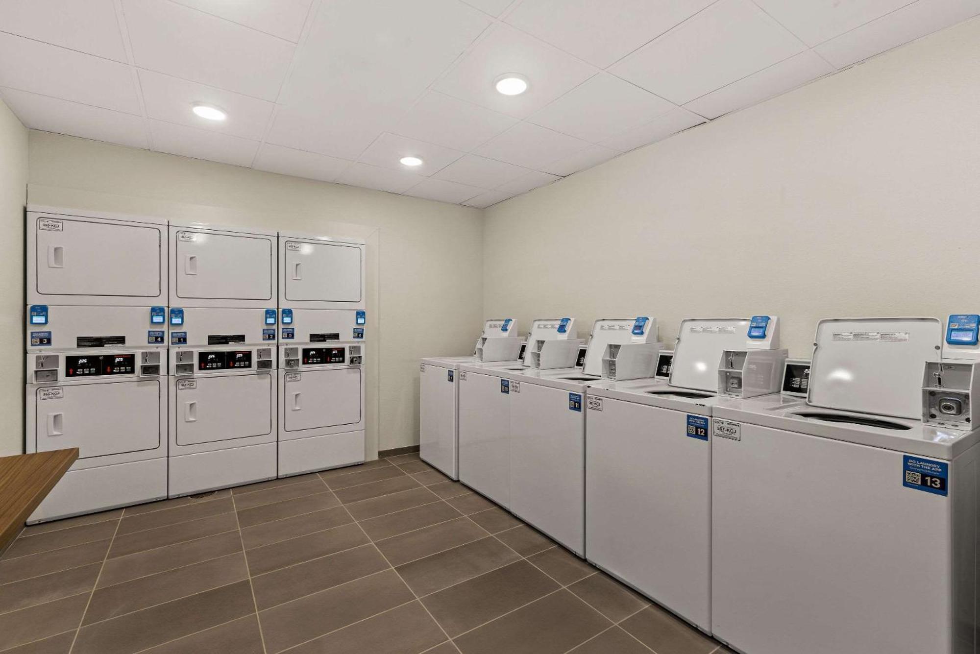 Everhome Suites El Paso Airport Near Fort Bliss Loma Terrace Εξωτερικό φωτογραφία