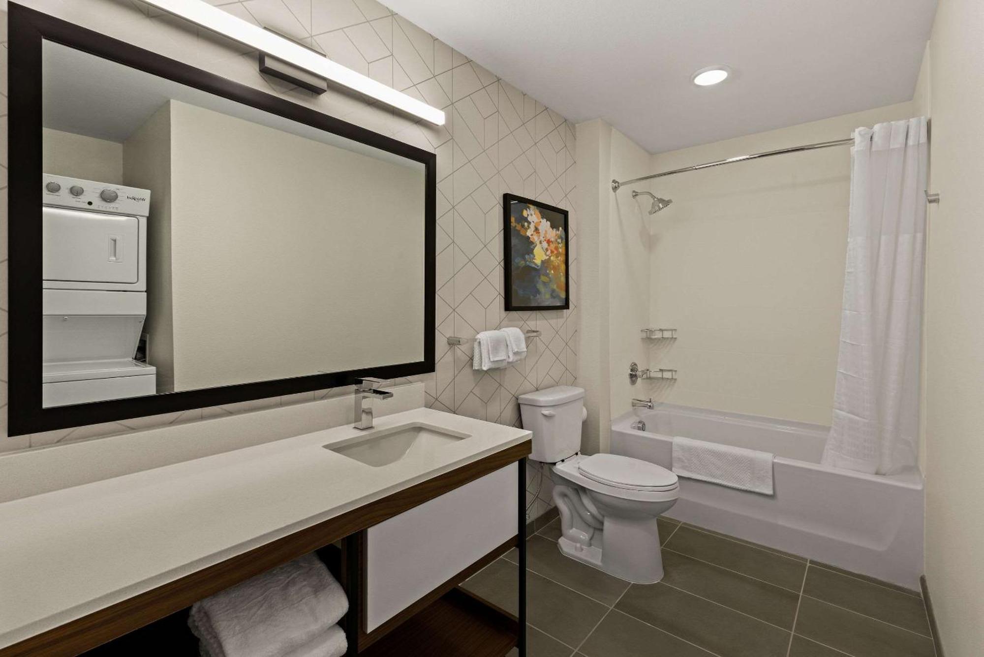 Everhome Suites El Paso Airport Near Fort Bliss Loma Terrace Εξωτερικό φωτογραφία